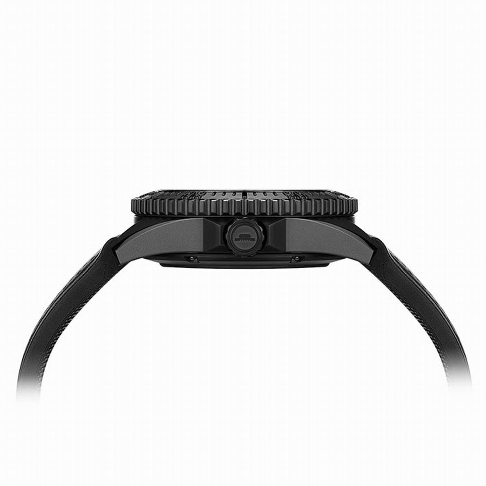 Beijing Dark Black Diver 200M  – Luxury Watch In China Bewertung und Preis