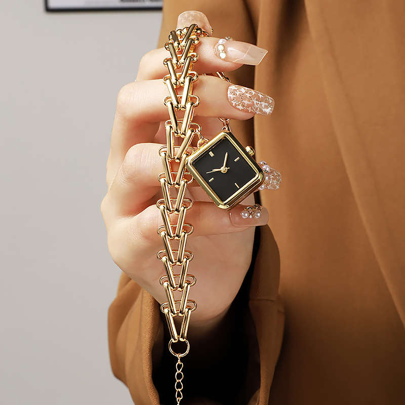 Damen-Quarzuhr, leichter Luxus – Watch Triangle Luxury Bewertung und Preis